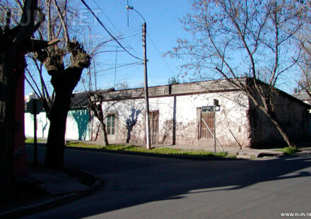 Casa antigua en calle Santa María. Año 2000.